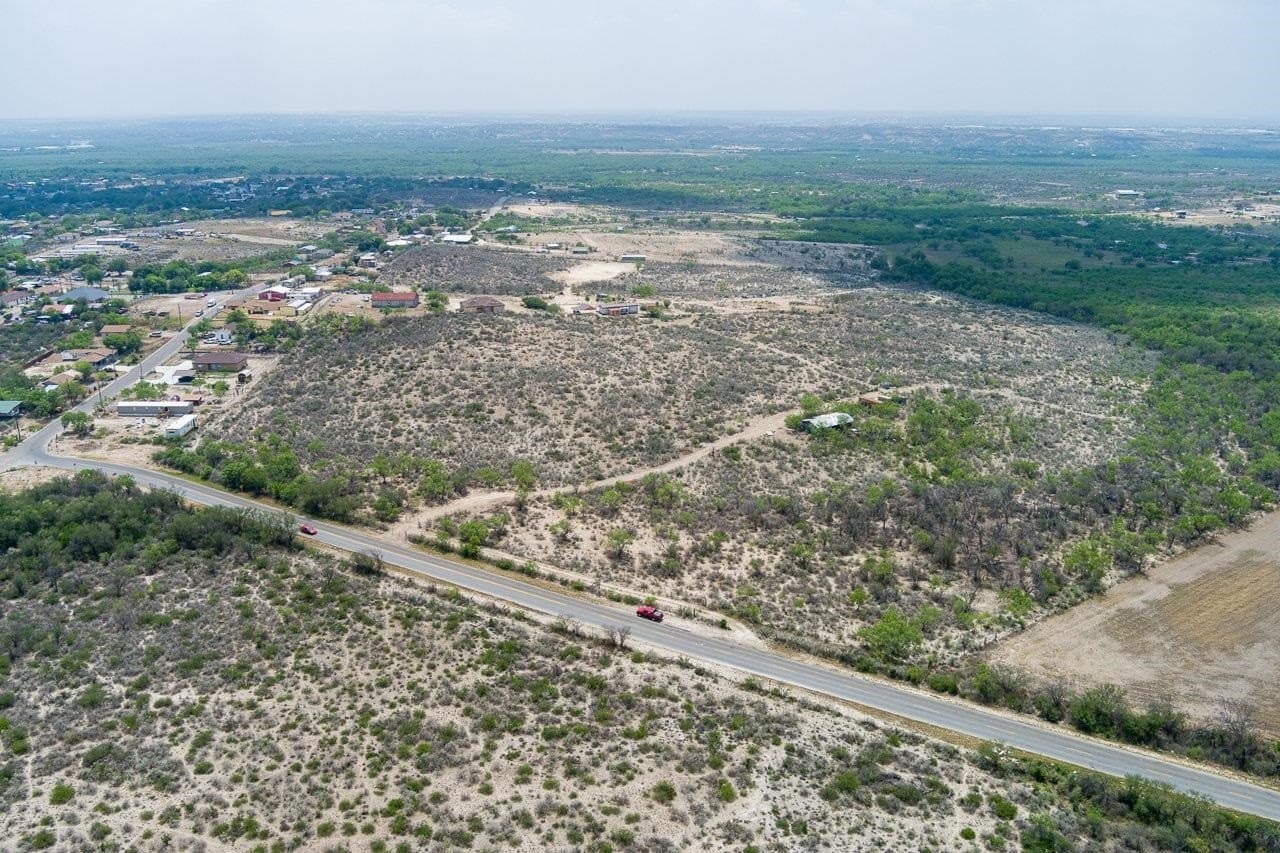 29.73 acres in Val Verde County - photo 16