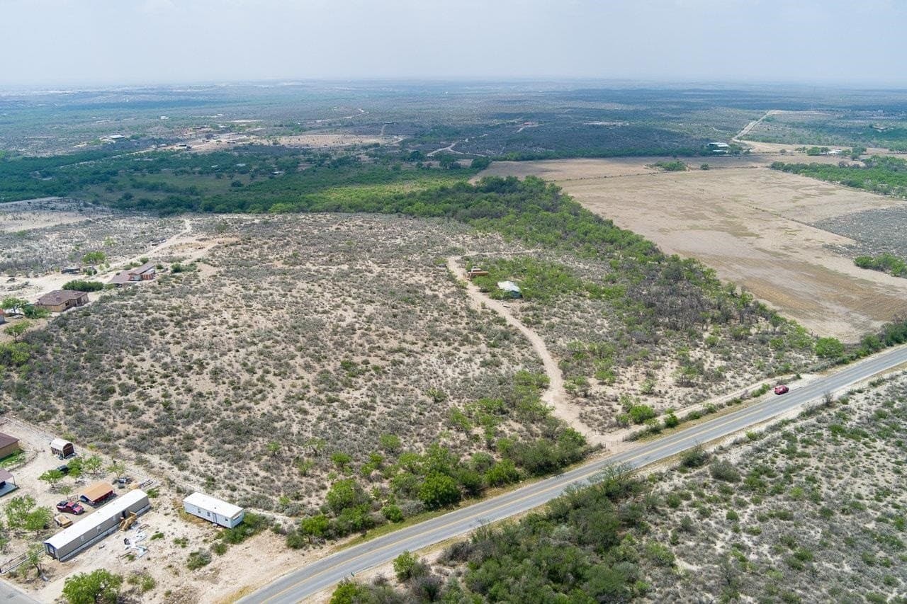 29.73 acres in Val Verde County - photo 14