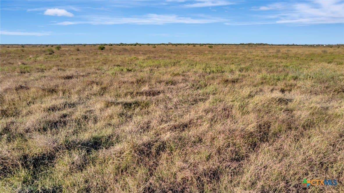 10.32 acres in Victoria County - photo 4