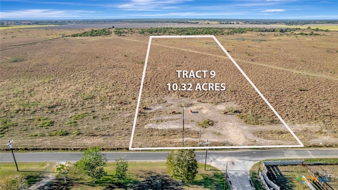10.32 acres in Victoria County - photo 7