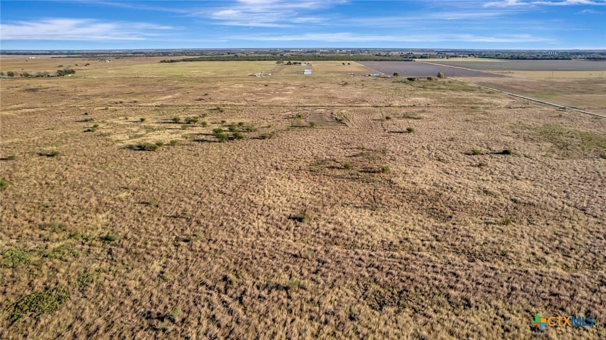 10.32 acres in Victoria County - photo 5