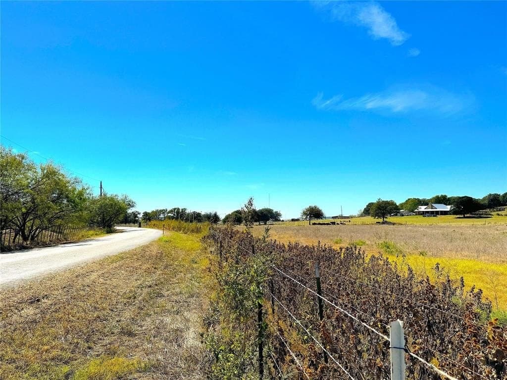 5 acres in Palo Pinto County - photo 7