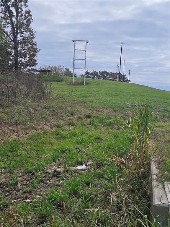 0 U S HWY 175