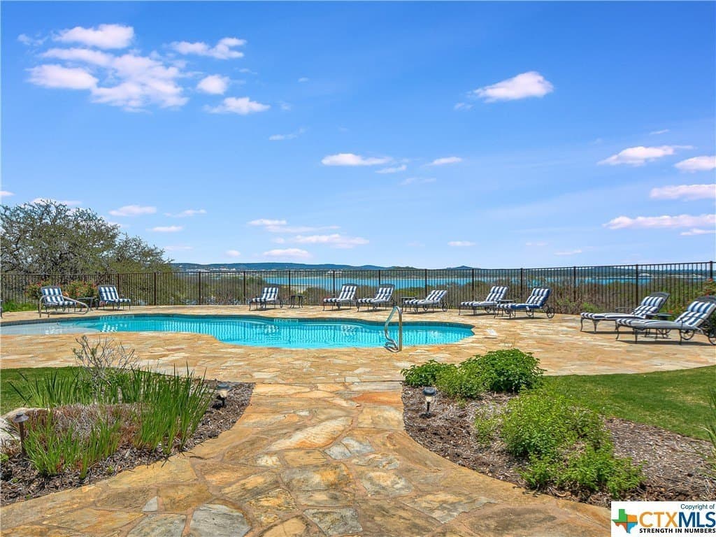 1.23 acres in Comal County - photo 16