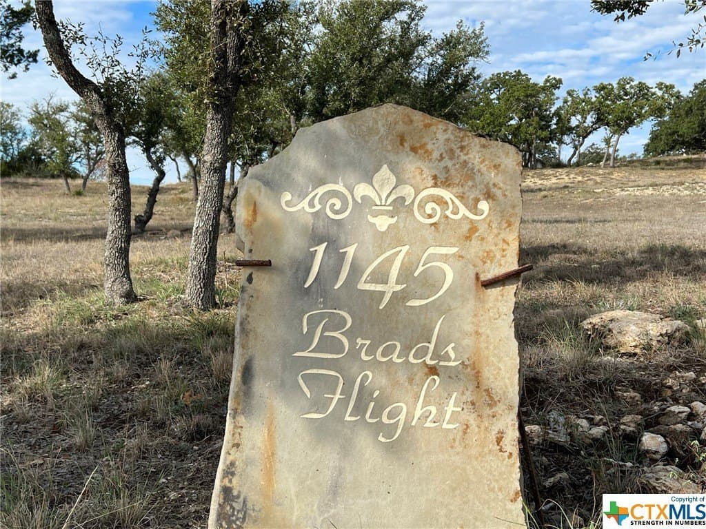 1.23 acres in Comal County - photo 3