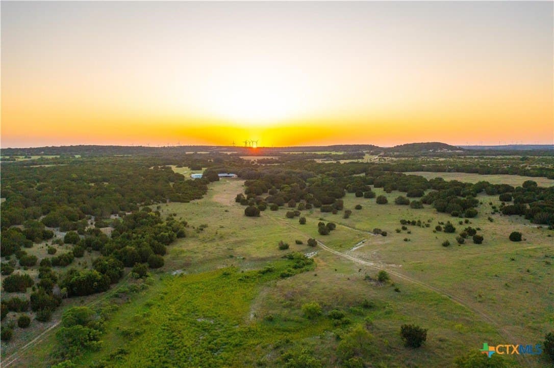 665 acres in Lampasas County - photo 2