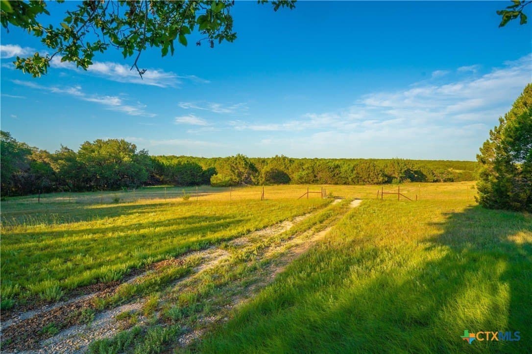 665 acres in Lampasas County - photo 22