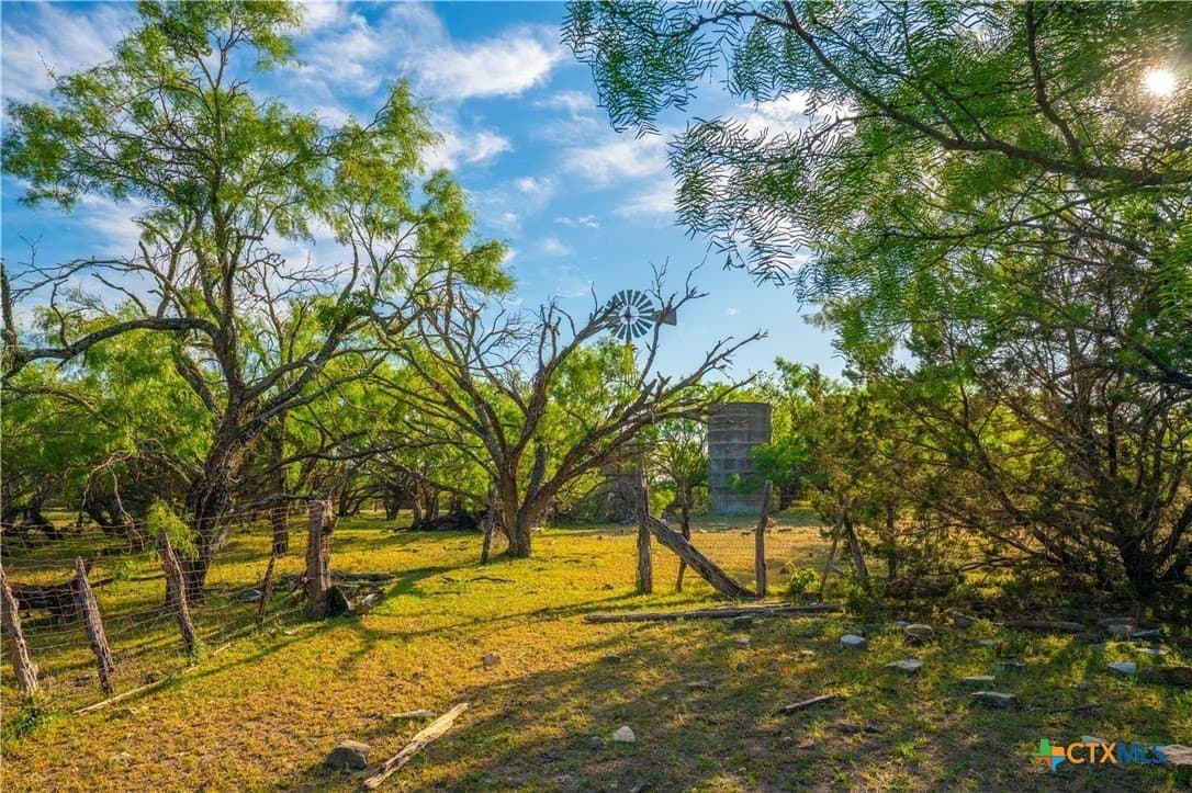 665 acres in Lampasas County - photo 28