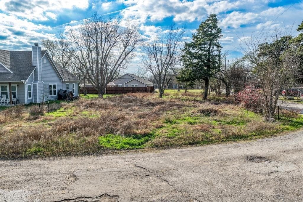 0.18 acres in Hunt County - photo 19