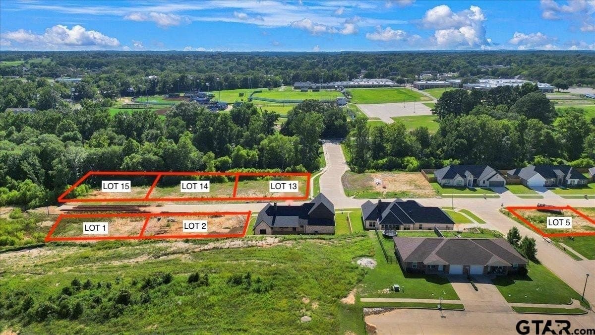 0.23 acres in Smith County - photo 3