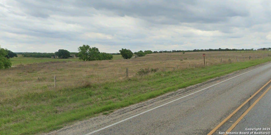 12.29 acres in Guadalupe County - photo 3