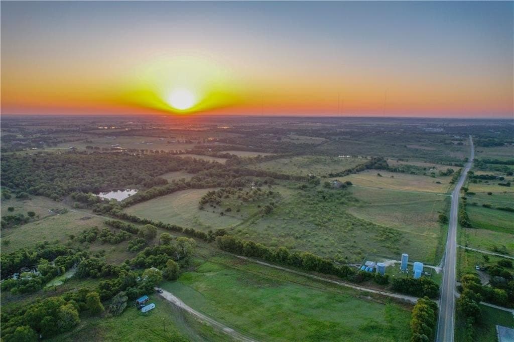 121.34 acres in McLennan County - photo 8