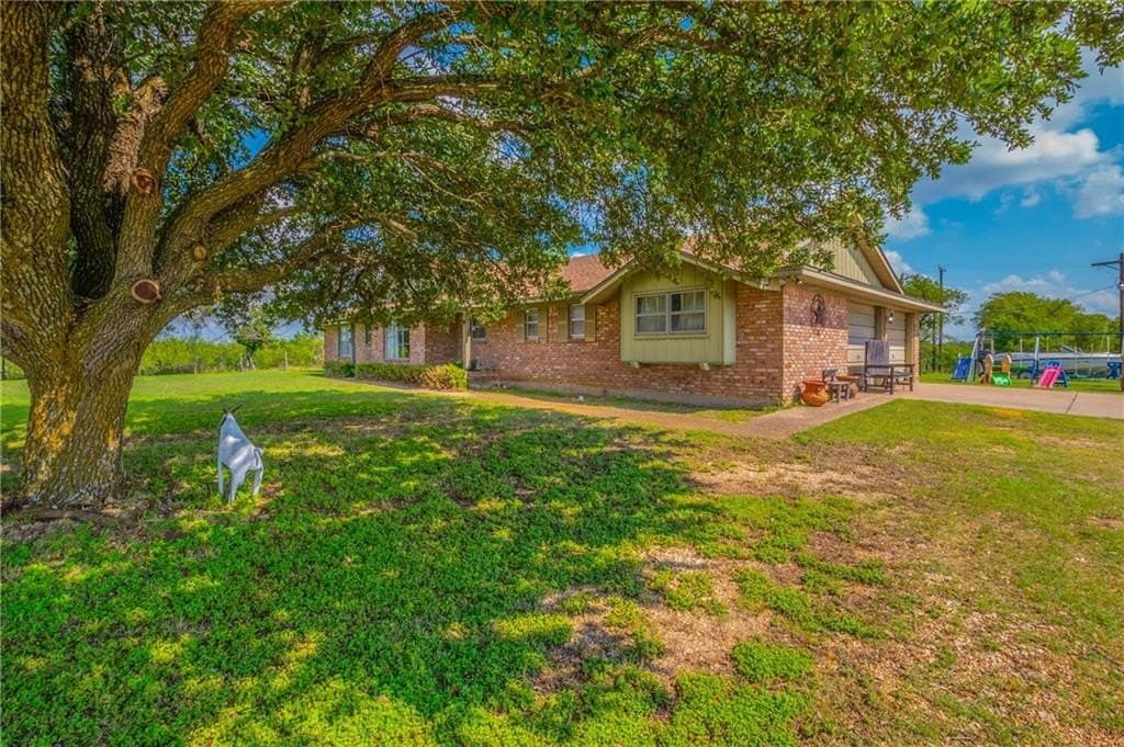 121.34 acres in McLennan County - photo 29