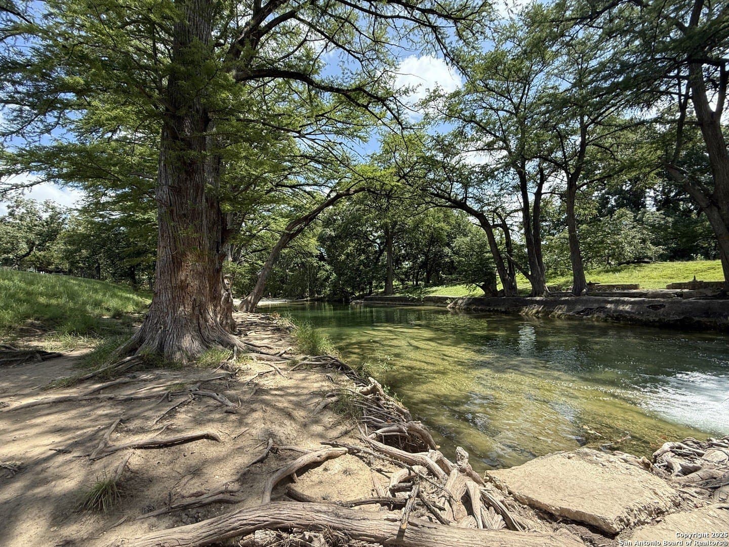 0.22 acres in Bandera County - photo 50