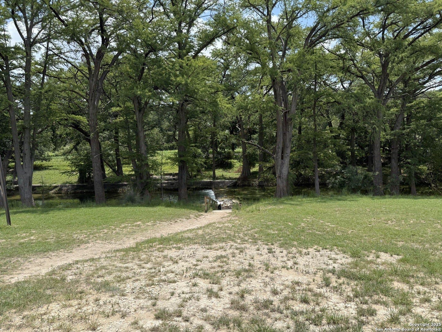 0.22 acres in Bandera County - photo 44