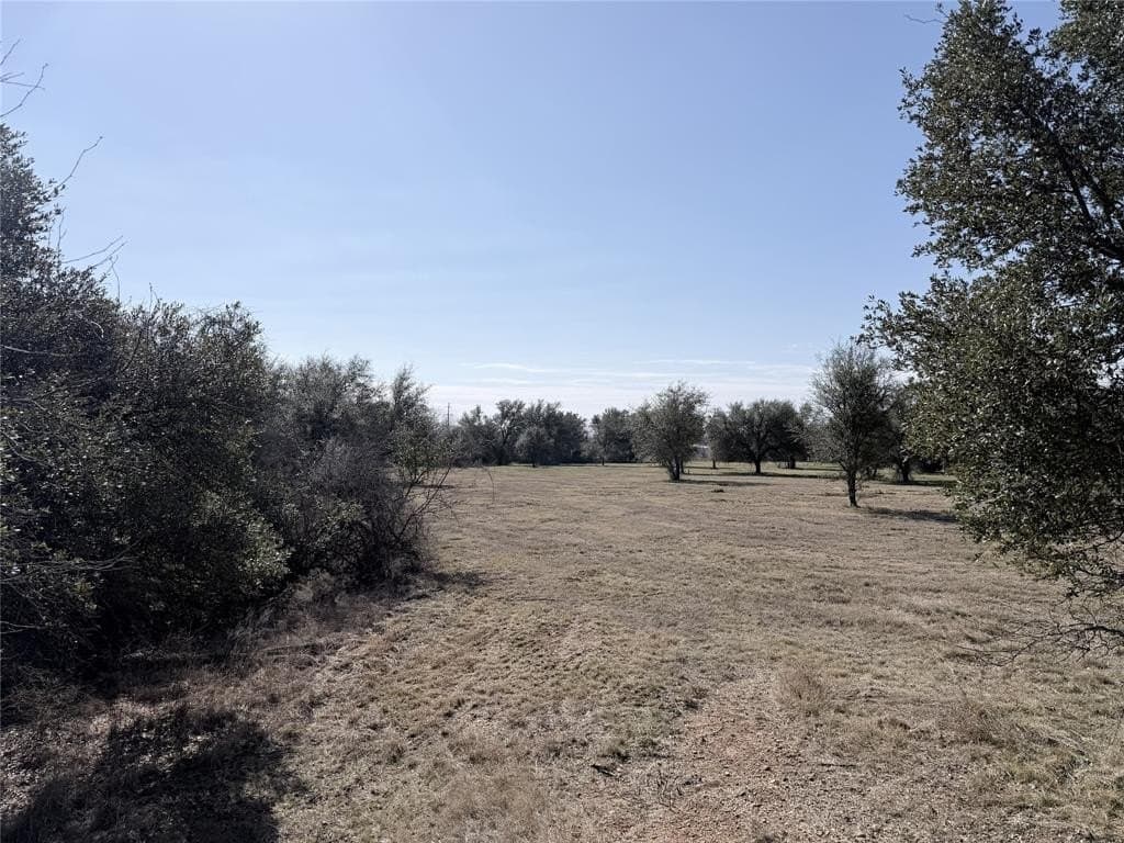 3.26 acres in Hill County - photo 4
