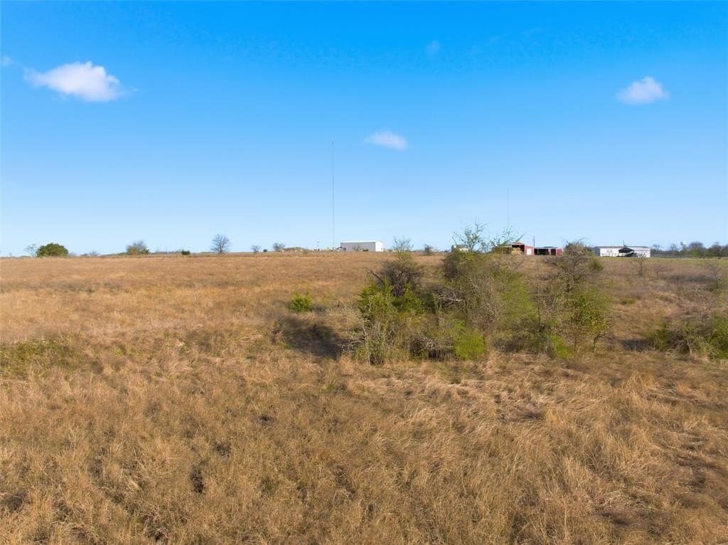10 acres in McLennan County - photo 10