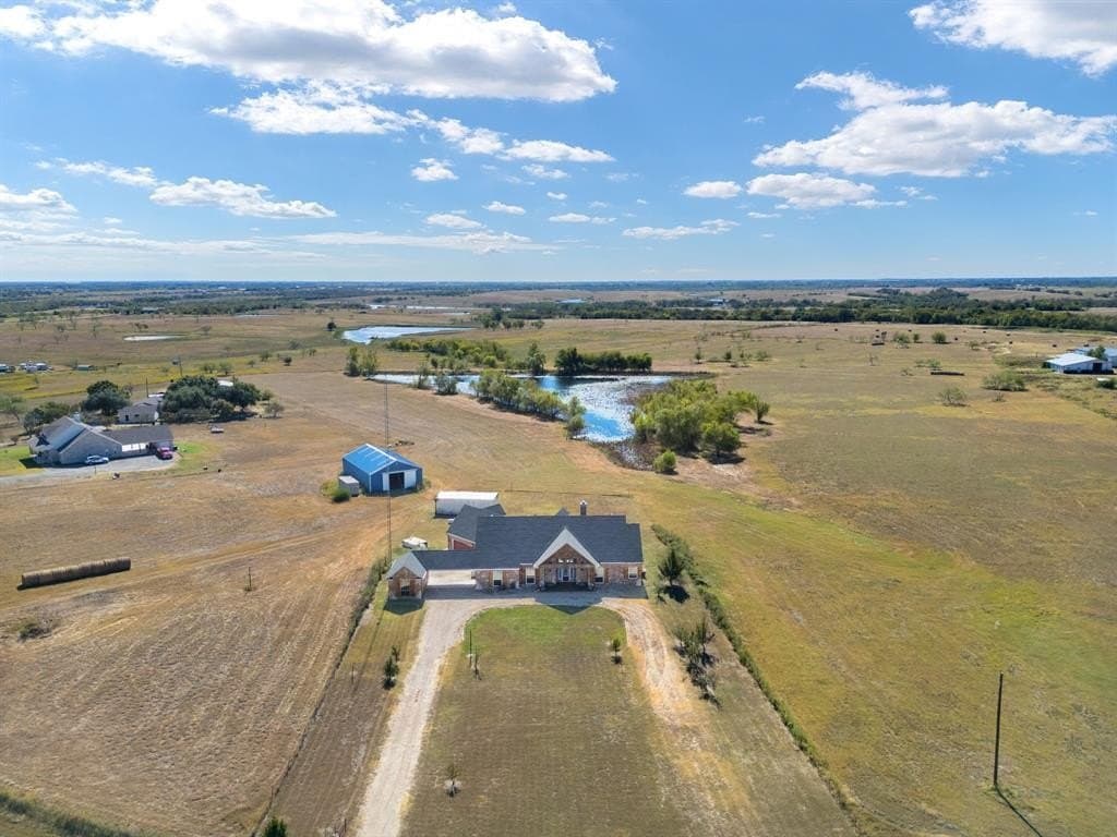 31.29 acres in Ellis County - photo 4