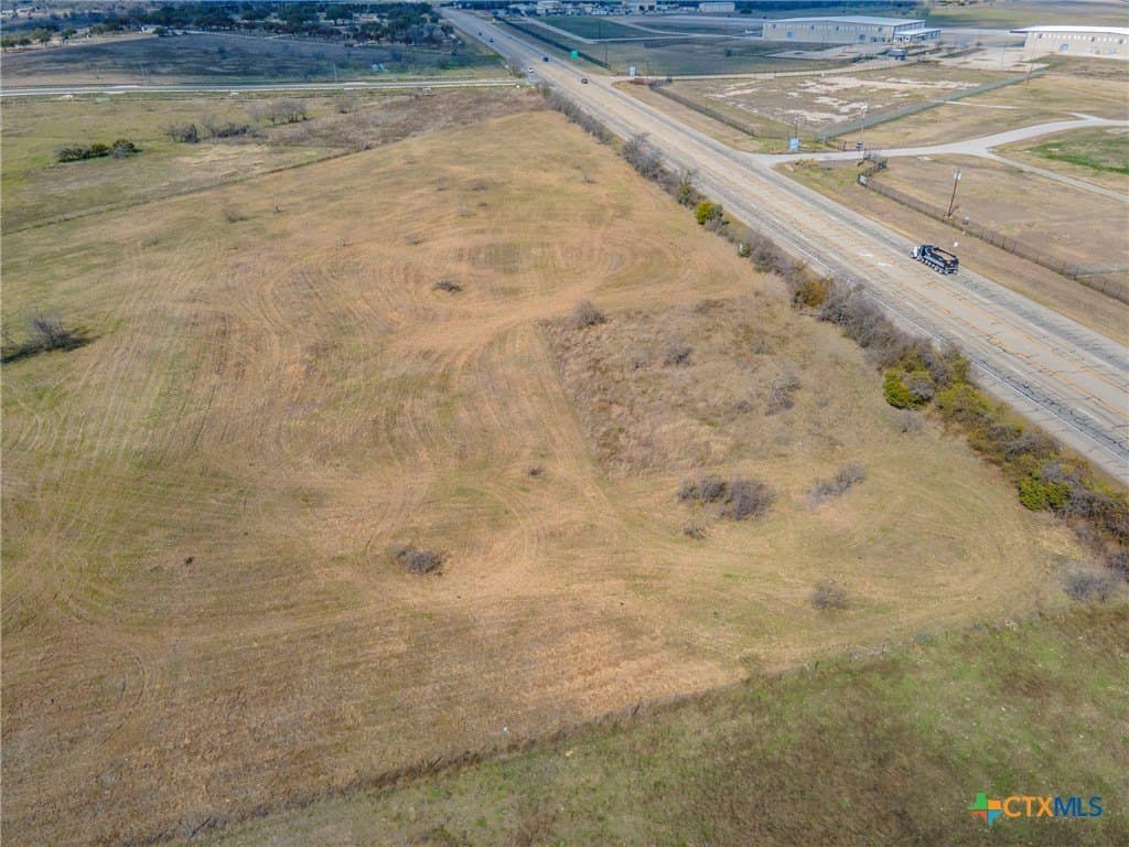 10 acres in Bell County - photo 4