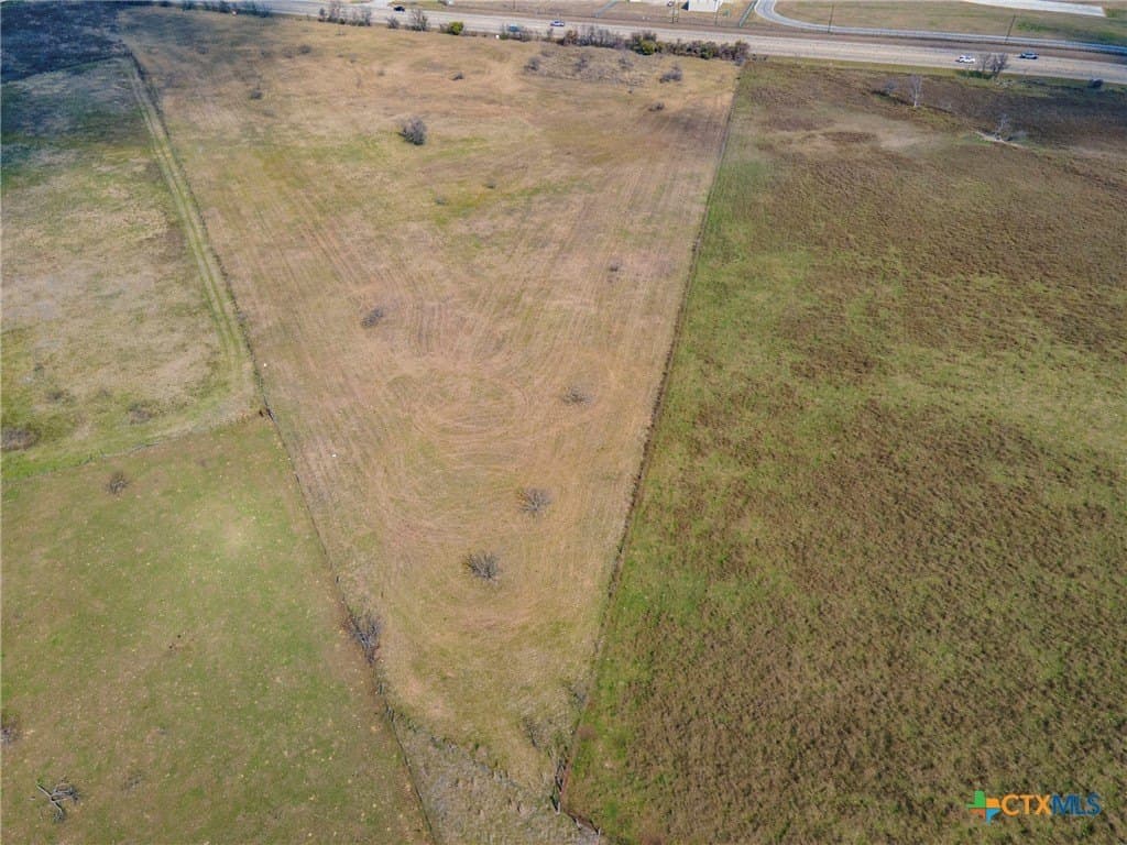 10 acres in Bell County - photo 5