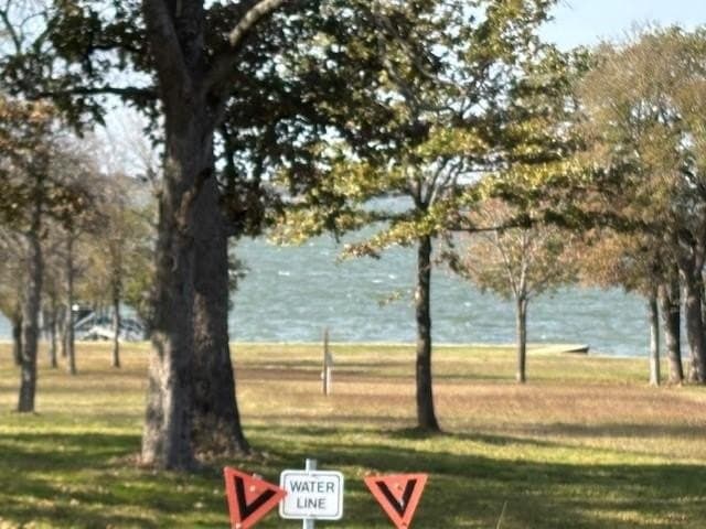 1.01 acres in Navarro County - photo 9