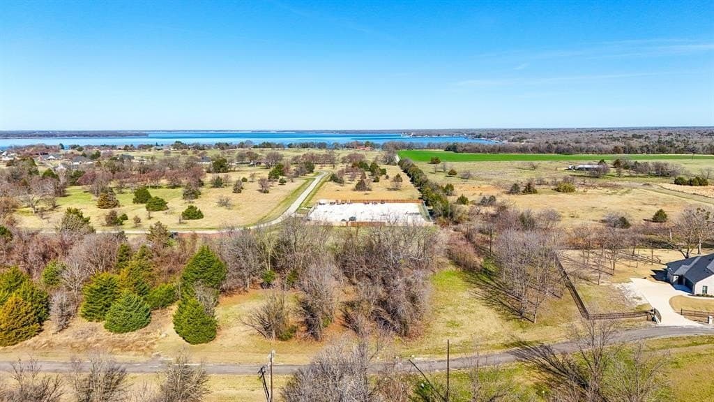 0.8 acres in Navarro County - photo 9