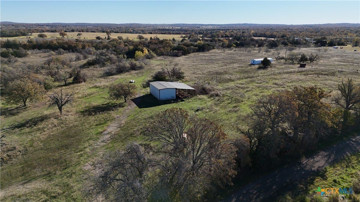 30 acres in Milam County - photo 2