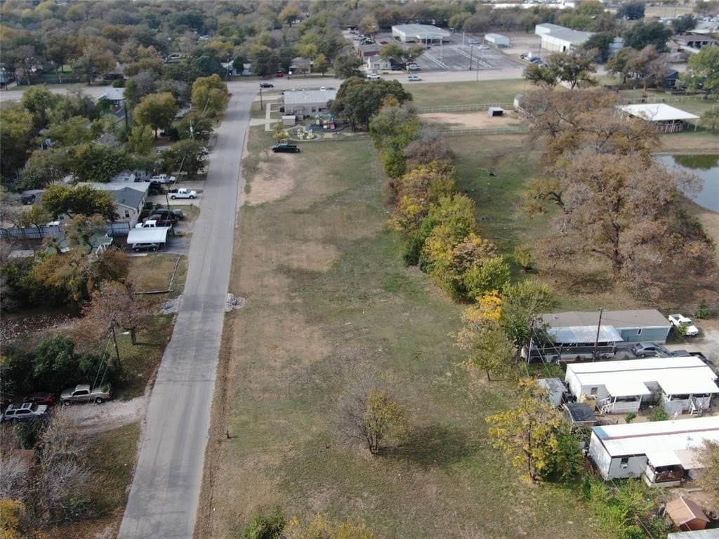 0.77 acres in Tarrant County - photo 2