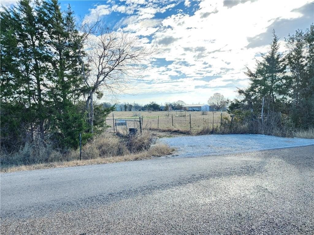 13 acres in McLennan County - photo 7