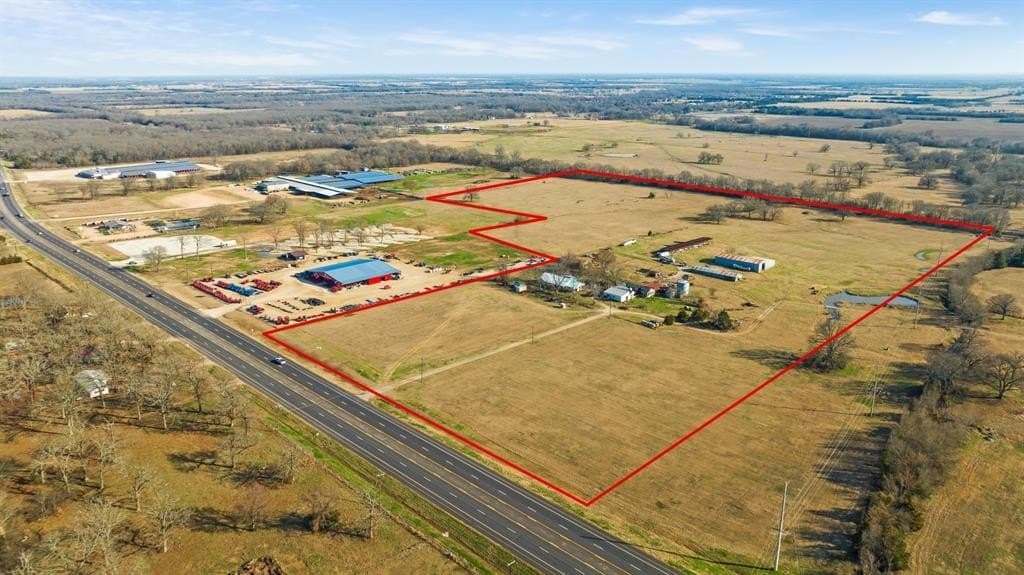 40.77 acres in Lamar County - photo 8
