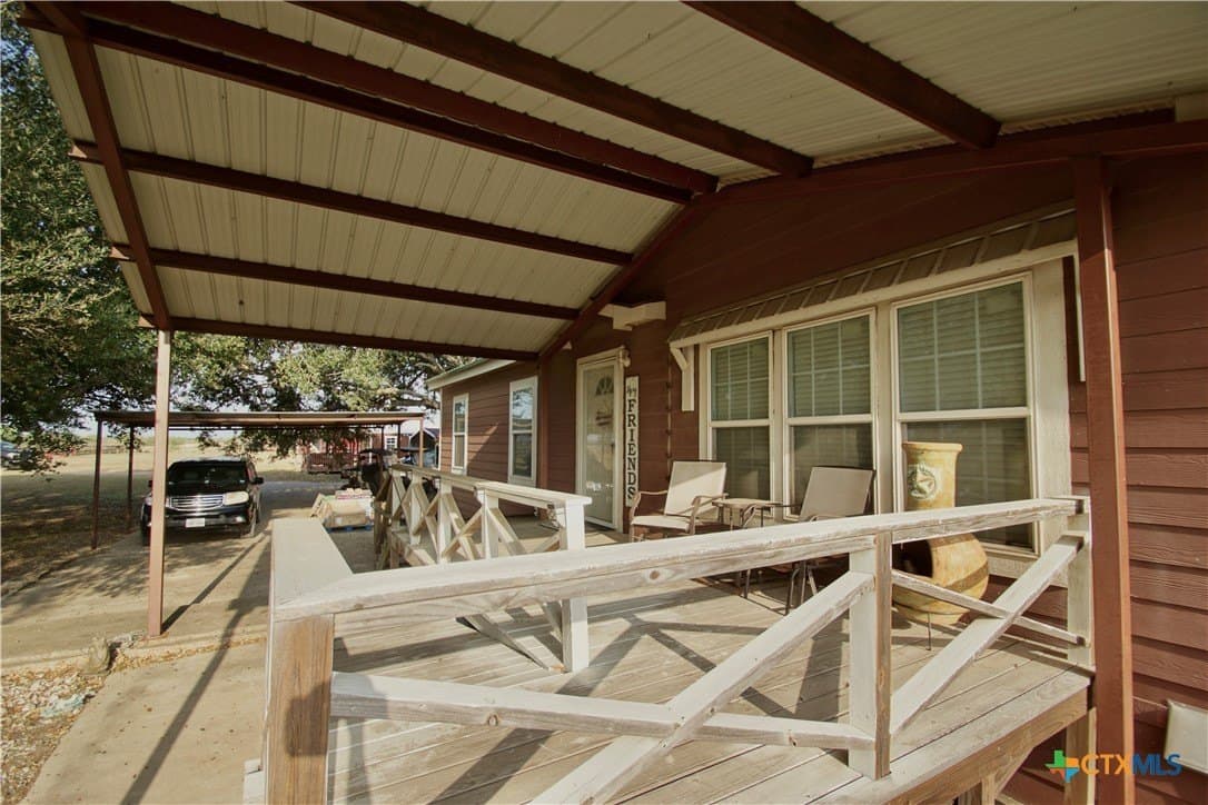 35.74 acres in DeWitt County - photo 3