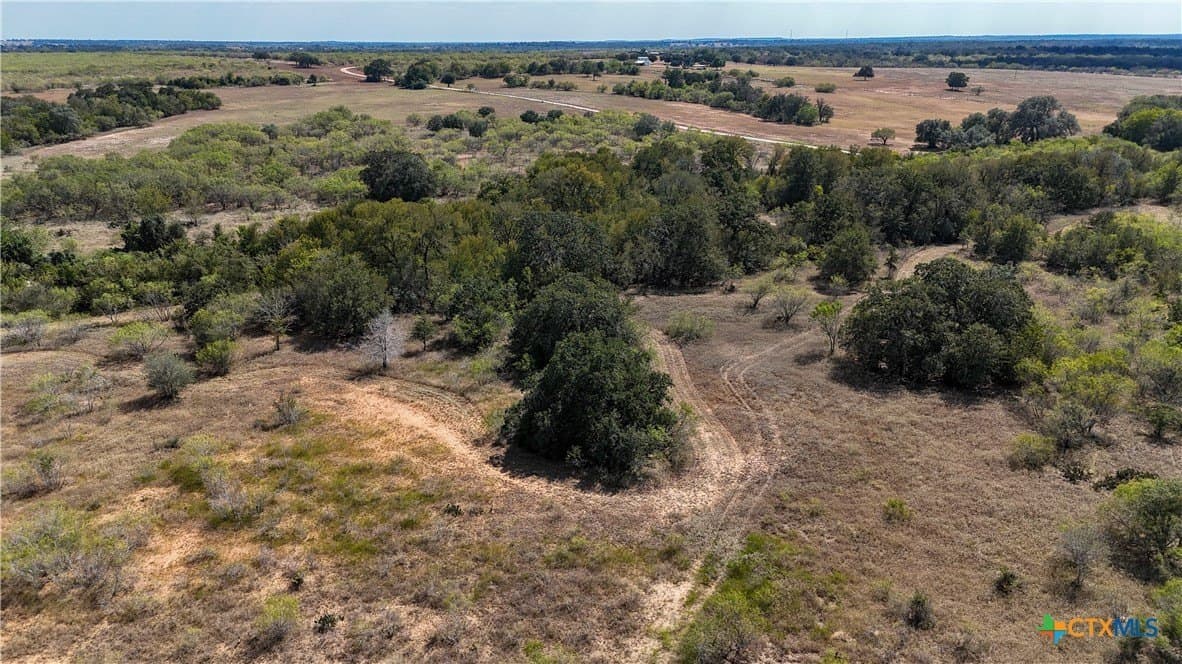 11.6 acres in Gonzales County - photo 3