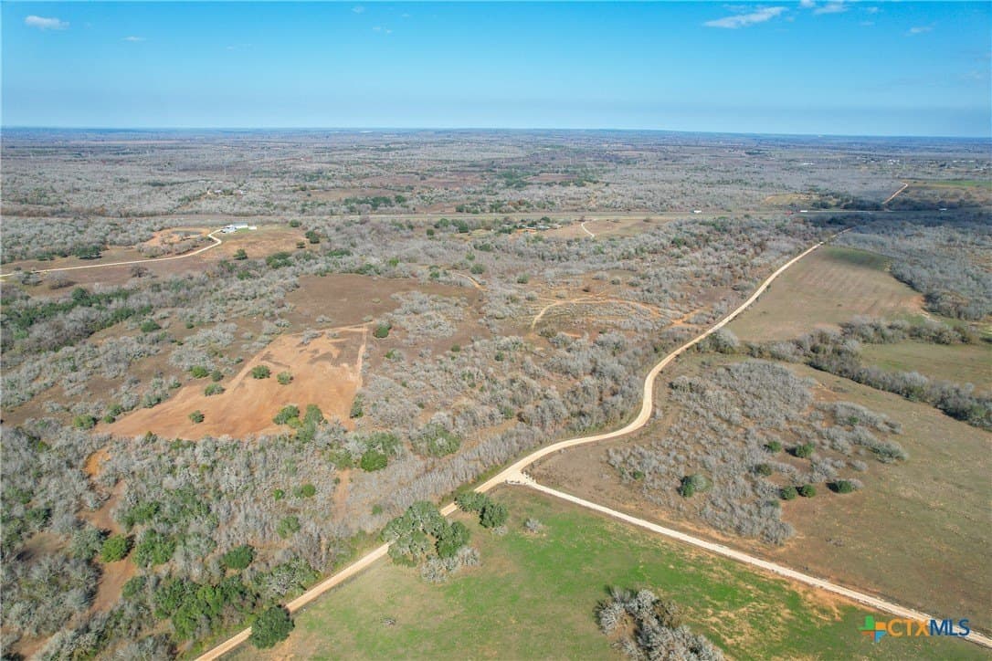 11.6 acres in Gonzales County - photo 2