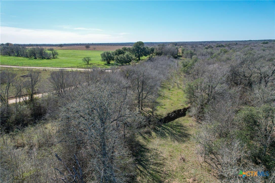 11.6 acres in Gonzales County - photo 7