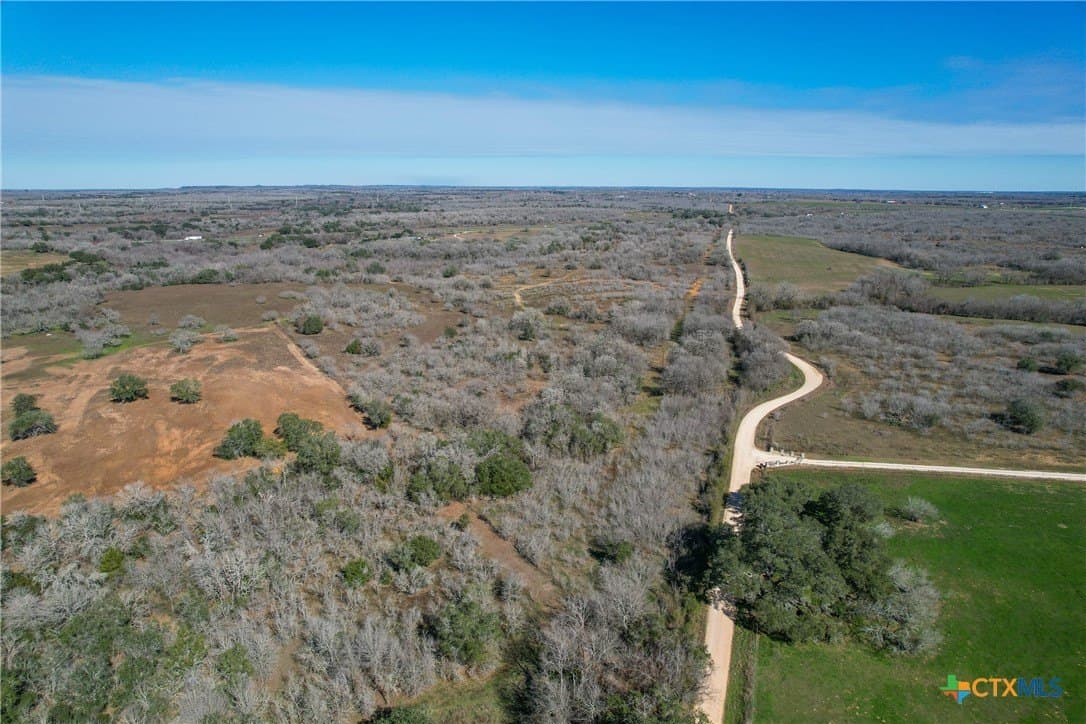 11.6 acres in Gonzales County - photo 4