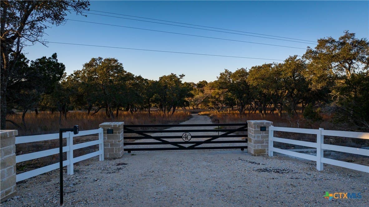 45 acres in Blanco County - photo 3