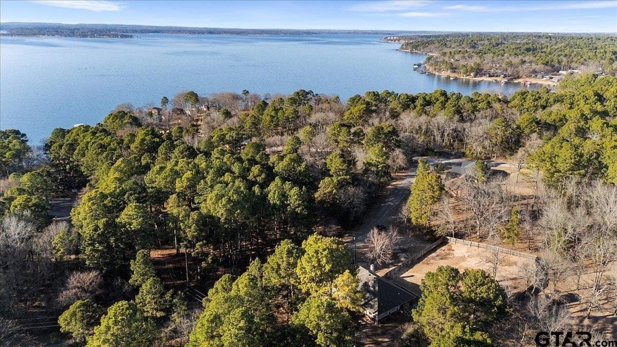 0.35 acres in Smith County - photo 6