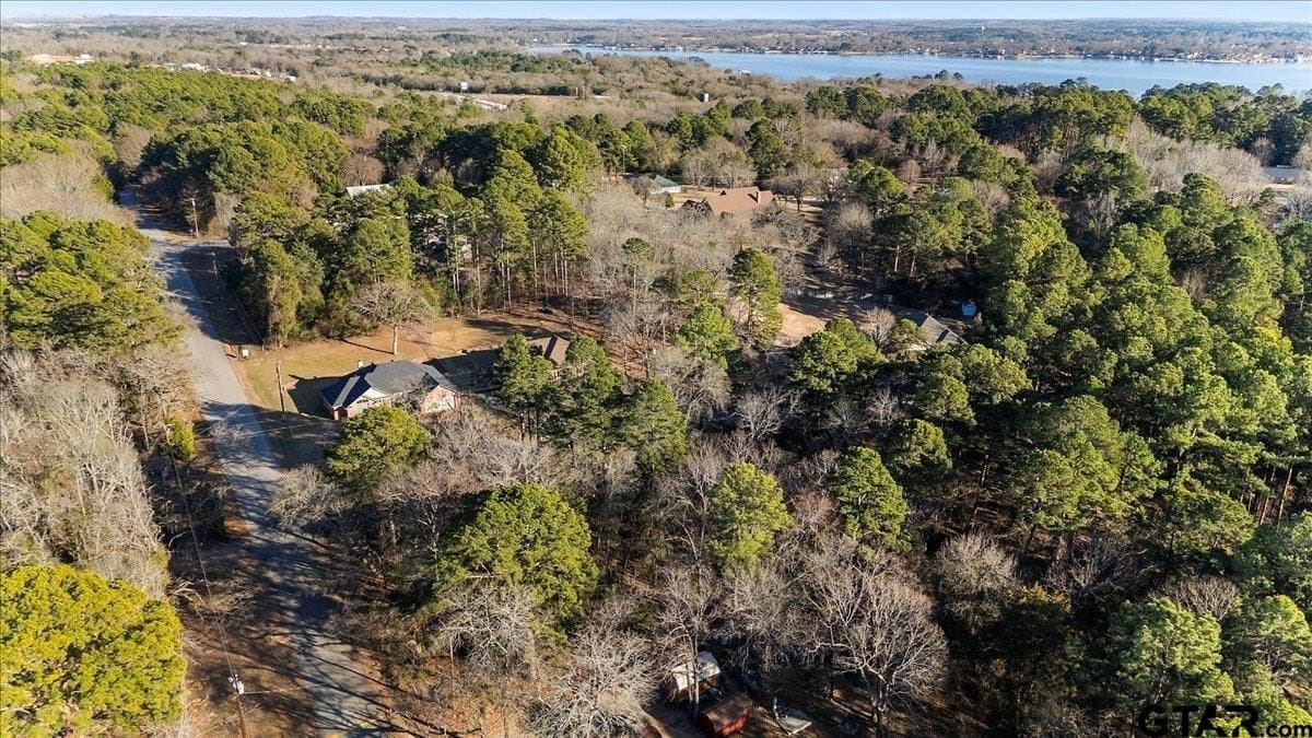 0.35 acres in Smith County - photo 12