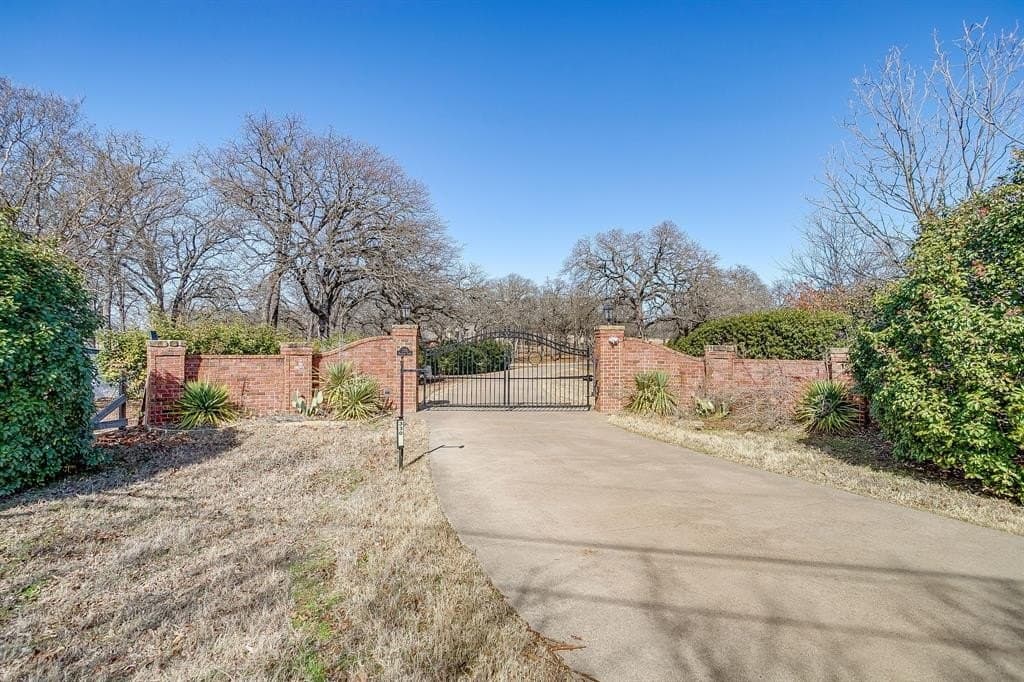 20 acres in Tarrant County - photo 2