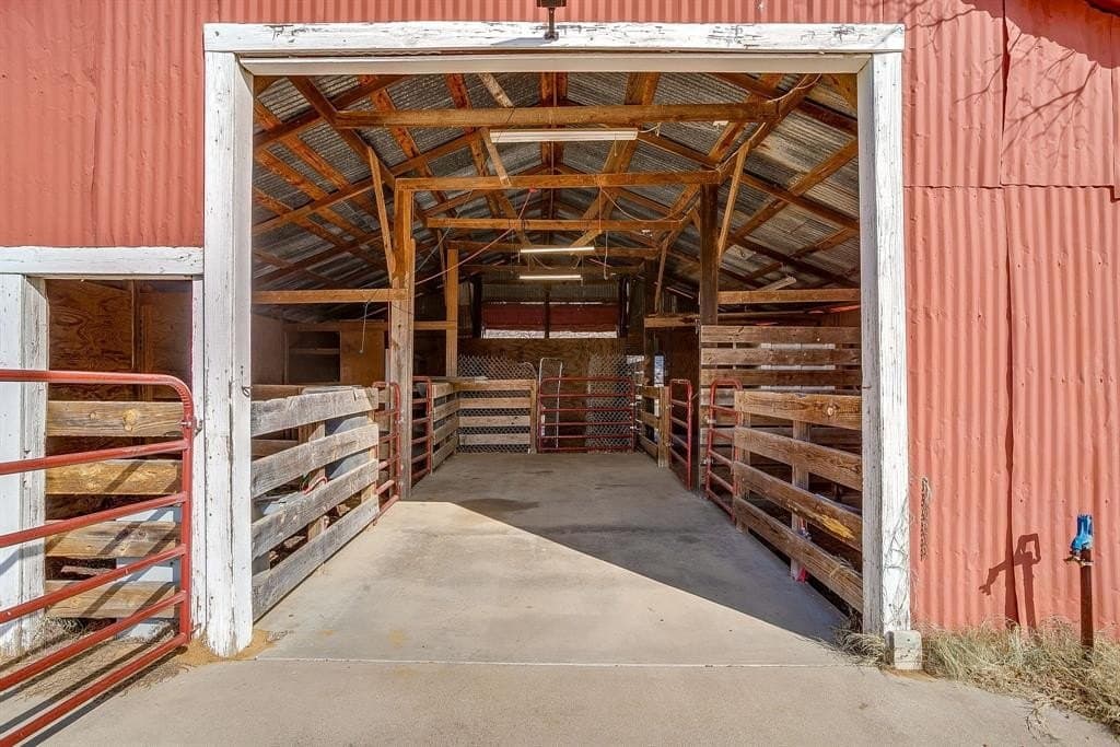 20 acres in Tarrant County - photo 39