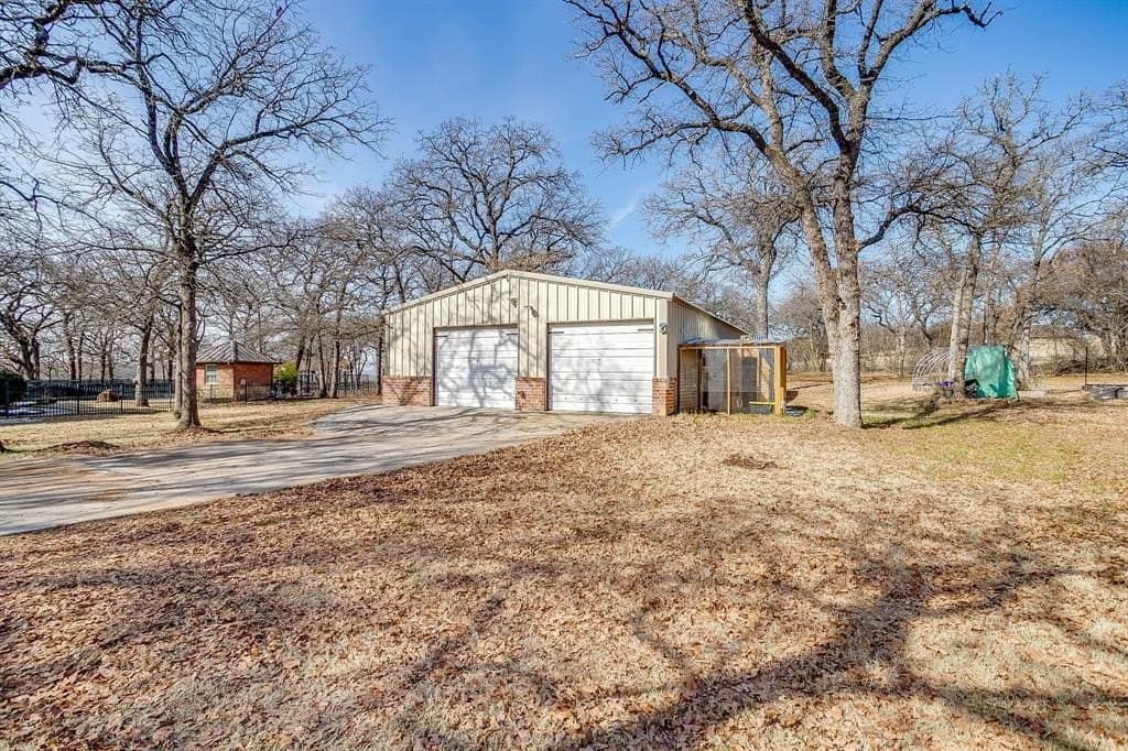 20 acres in Tarrant County - photo 27