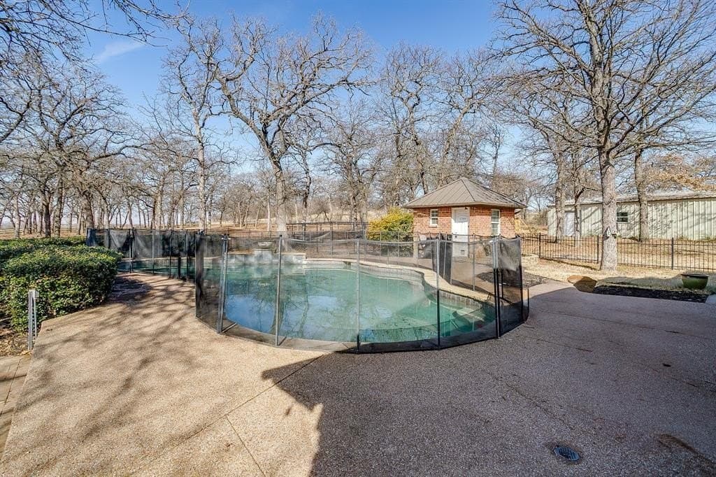 20 acres in Tarrant County - photo 24