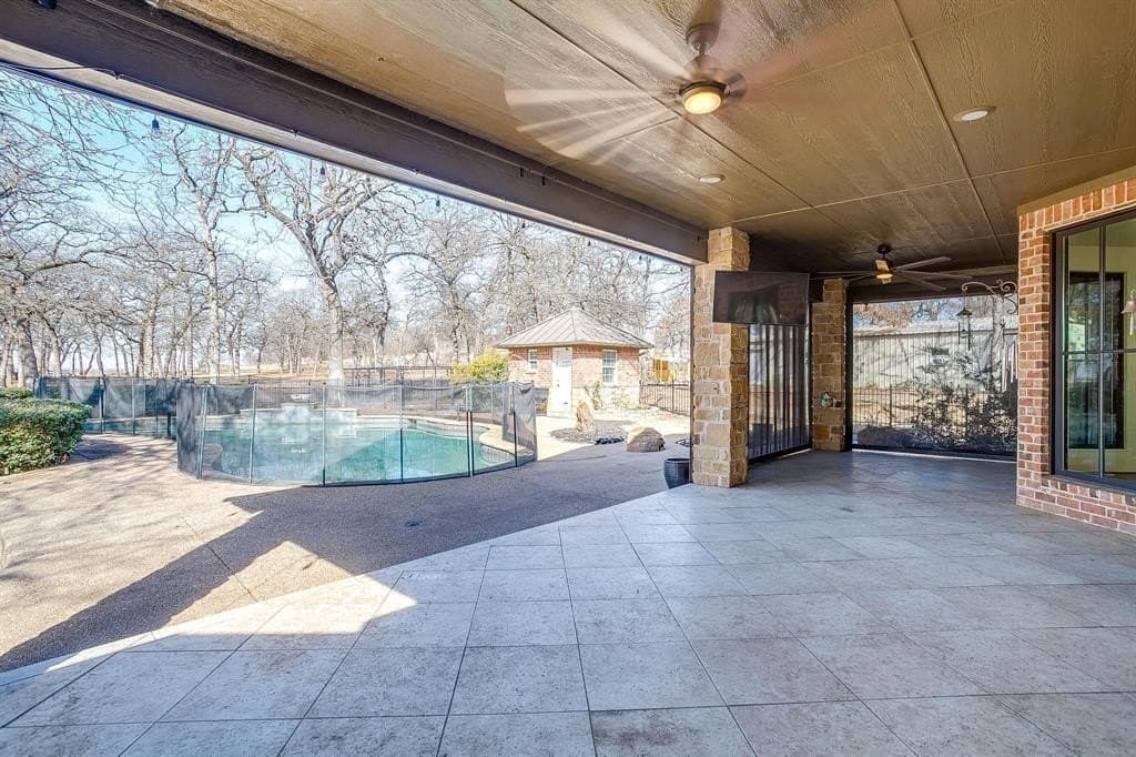 20 acres in Tarrant County - photo 23