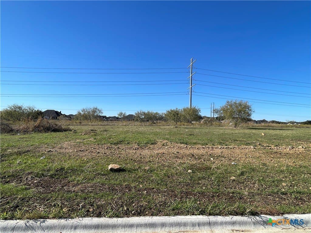 1949 Slade Drive lot: 0004