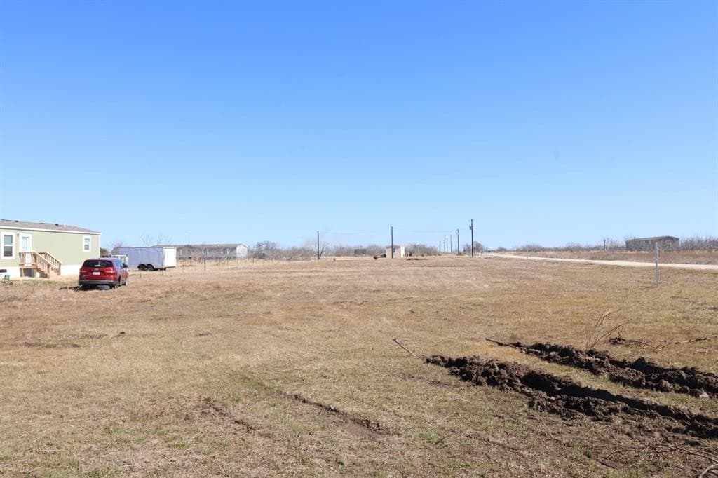 1.39 acres in Navarro County - photo 2