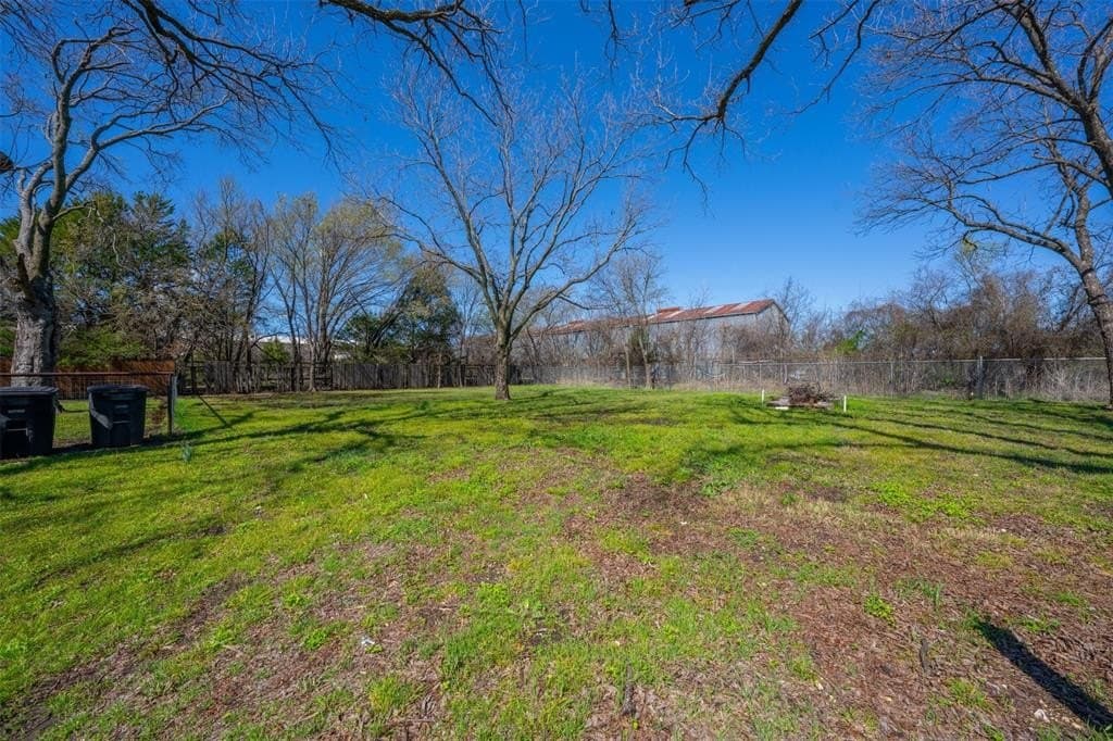 0.23 acres in Johnson County - photo 8