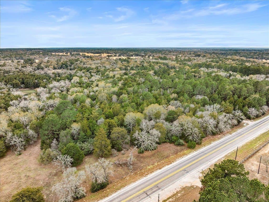 14.94 acres in Colorado County - photo 4
