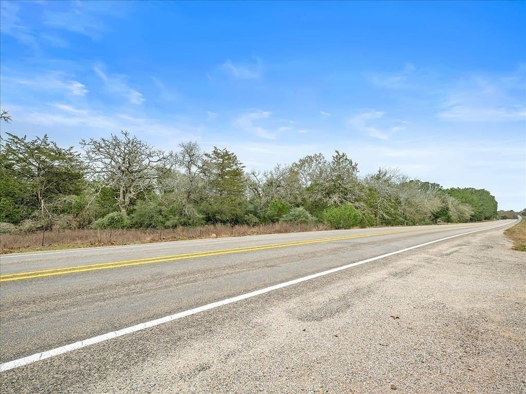 14.94 acres in Colorado County - photo 10