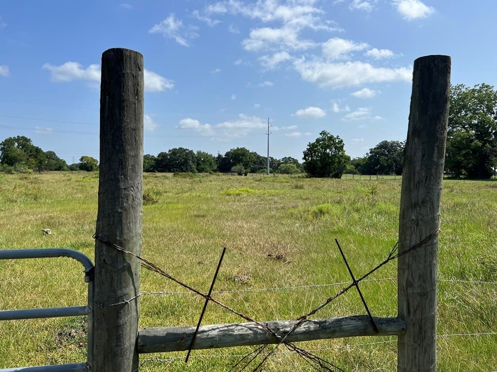 24 acres in Texas County - photo 4