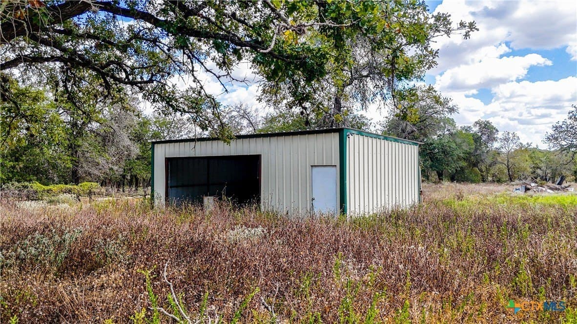 5.29 acres in Wilson County - photo 2
